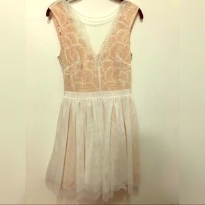 Bebe ballerina lace dress